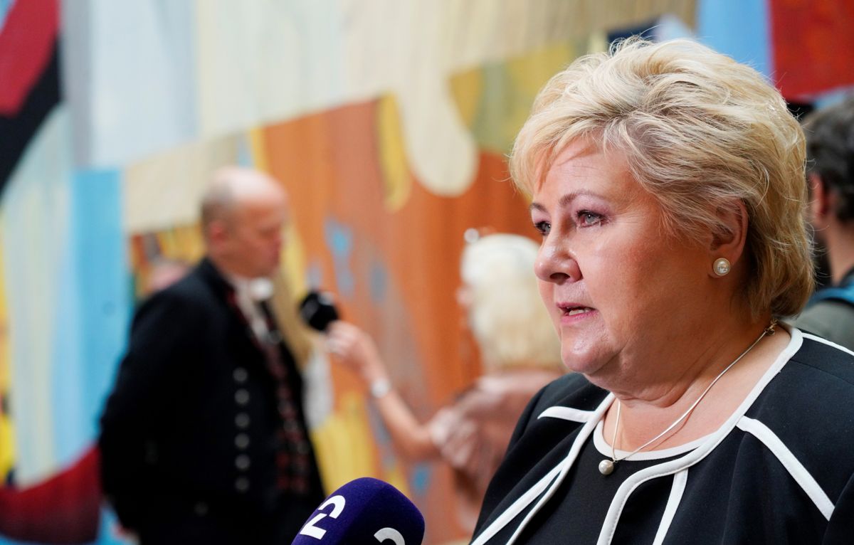 Avtroppende statsminister Erna Solberg etter den høytidelige åpningen av Stortinget.
