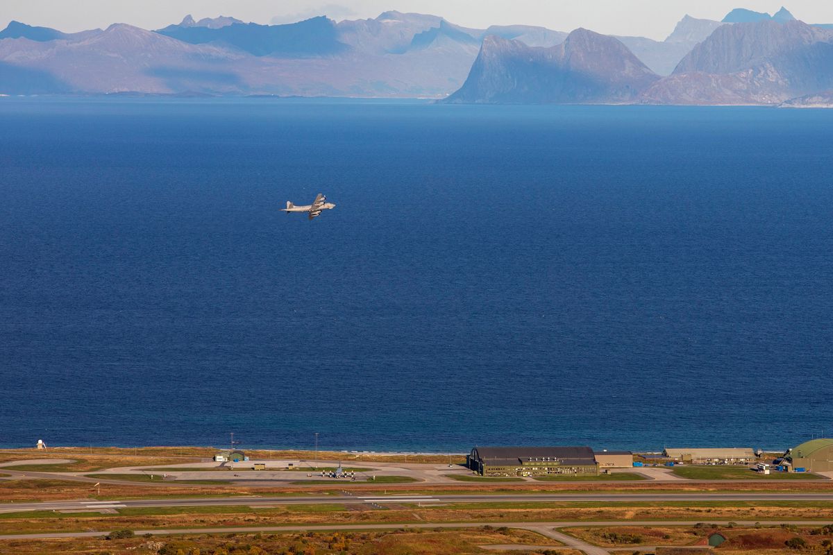 Det blir ikke bevaring av Andøya flystasjon, heter det i regjeringsplattformen.