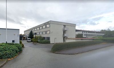 I 2017 ble Fjelltun bibelskole i Stavanger lagt ned. Da Norsk Luthersk Misjonssamband inngikk avtale om salg av området til en utbygger, minnet Stavanger kommune om klausulene i kjøpekontrakten fra 1982.