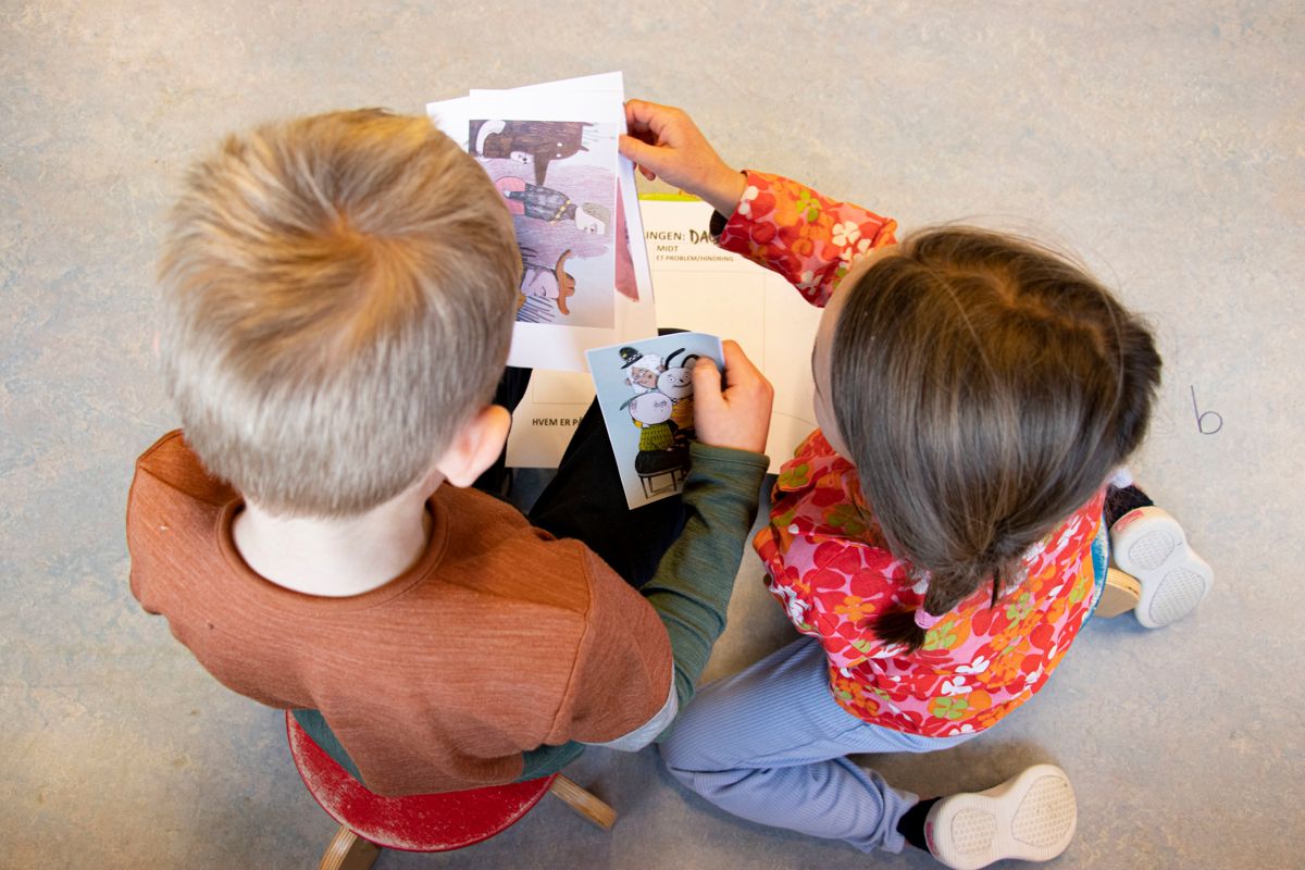 Elever i flere kommuner blir sendt hjem for å ha hjemmeskole til over nyttår. Da blir det vanskelig å gjennomføre undervisningsformer som denne.