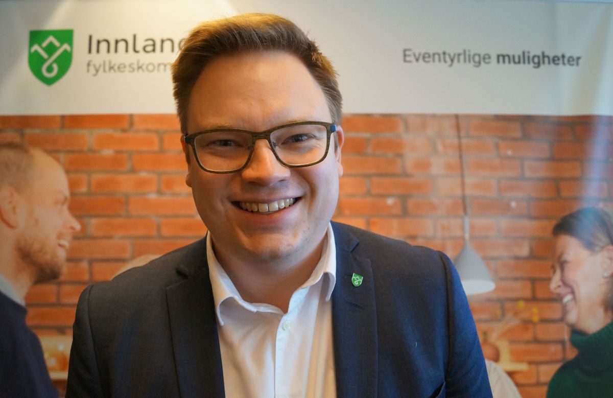 Fylkesordfører Even Aleksander Hagen (A) i Innlandet fikk ikke noe klart svar fra den knappe halvparten av velgerne som deltok i folkeavstemningen om deling.