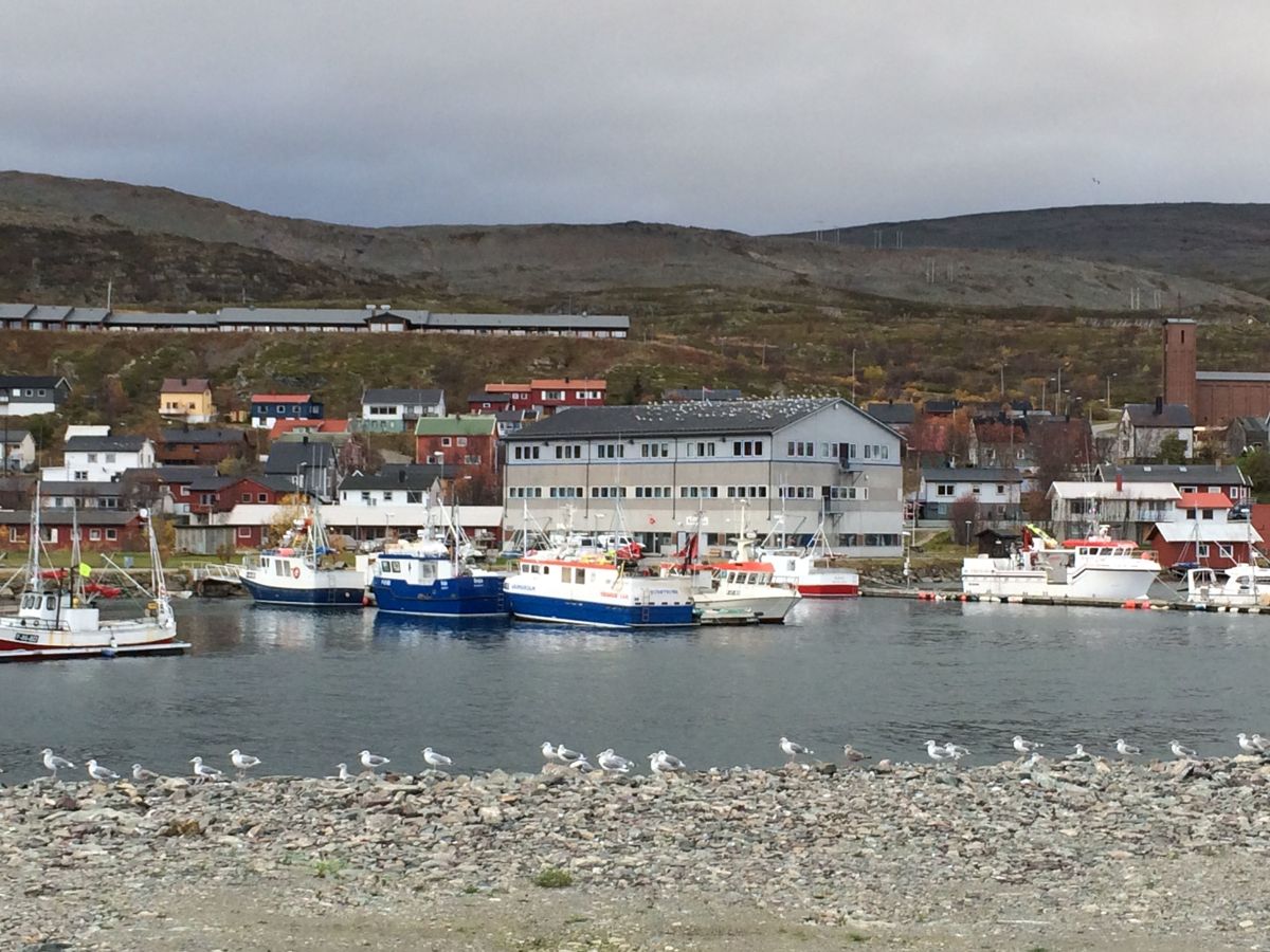 Utdypingen av havna I Båtsfjord ble blant annet gjort for å bedrer forholdene for større båter.