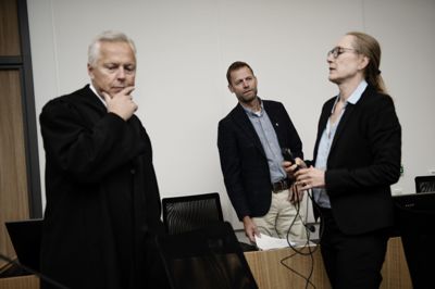 Setterådmann Jan Olav Helling (i midten) representerte Hemsedal kommune i retten sammen med KS-advokatene Tor Allstrin og Solfrid Vaage Haukaas.
