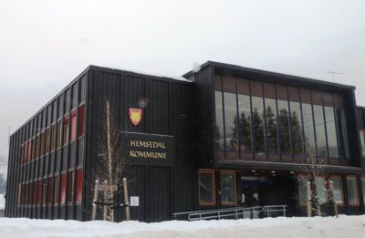 Hemsedal kommune har blitt dømt for gjengjeldelse mot en varsler. Nå har de blitt irettesatt av Datatilsynet for å offentliggjøre helseopplysninger om den samme varsleren.