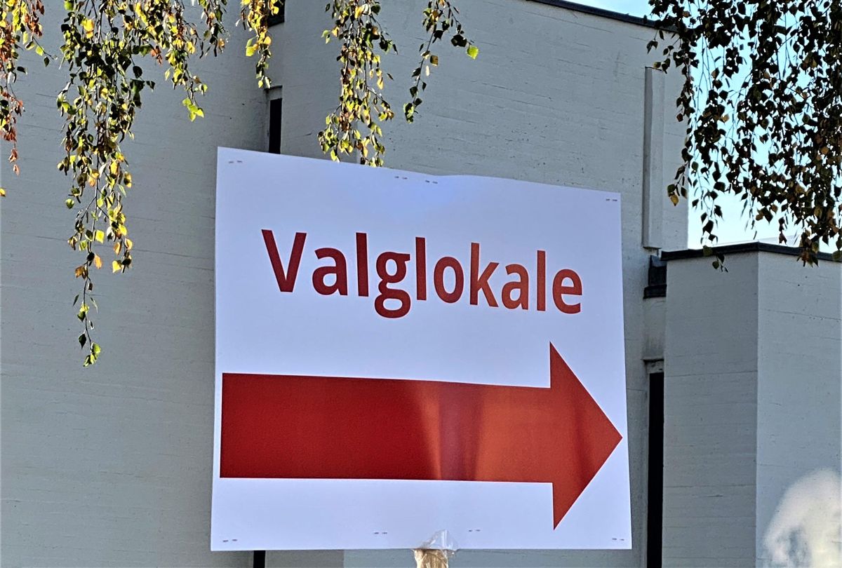 Det blir fortsatt 19 valgdistrikter selv om det er færre fylker. Et flertall i Stortingets kontroll- og konstitusjonskomiteen vil  beholde dagens valgkart. De 19 valgdistriktene er godt innarbeidet og vil «fortsatt være tjenlige for å sikre god deltakelse ved stortingsvalg», heter det i komiteinnstillingen.