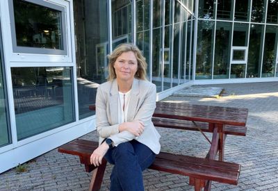 Ragnhild Bjerkvik, kommunedirektør i Kvinnherad, er fornøyd med at kommunen oppnådde et netto driftsresultat på 12,9 prosent i fjor.