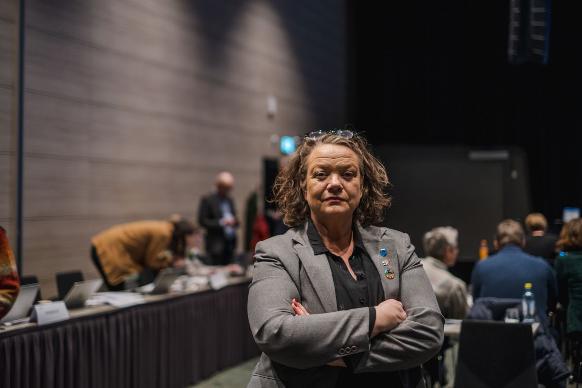 Varaordfører Camilla Sørensen Eidsvold (SV) i Viken har gjennom sin politiske karriere blitt utsatt for både hets og trusler. Hun mener det er stor forskjell på hvordan de ulike forvaltningsnivåene håndterer dette.