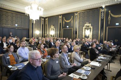 Her er topplederne samlet under Norsk Kommunedirektørforums topplederkonferanse i mars.