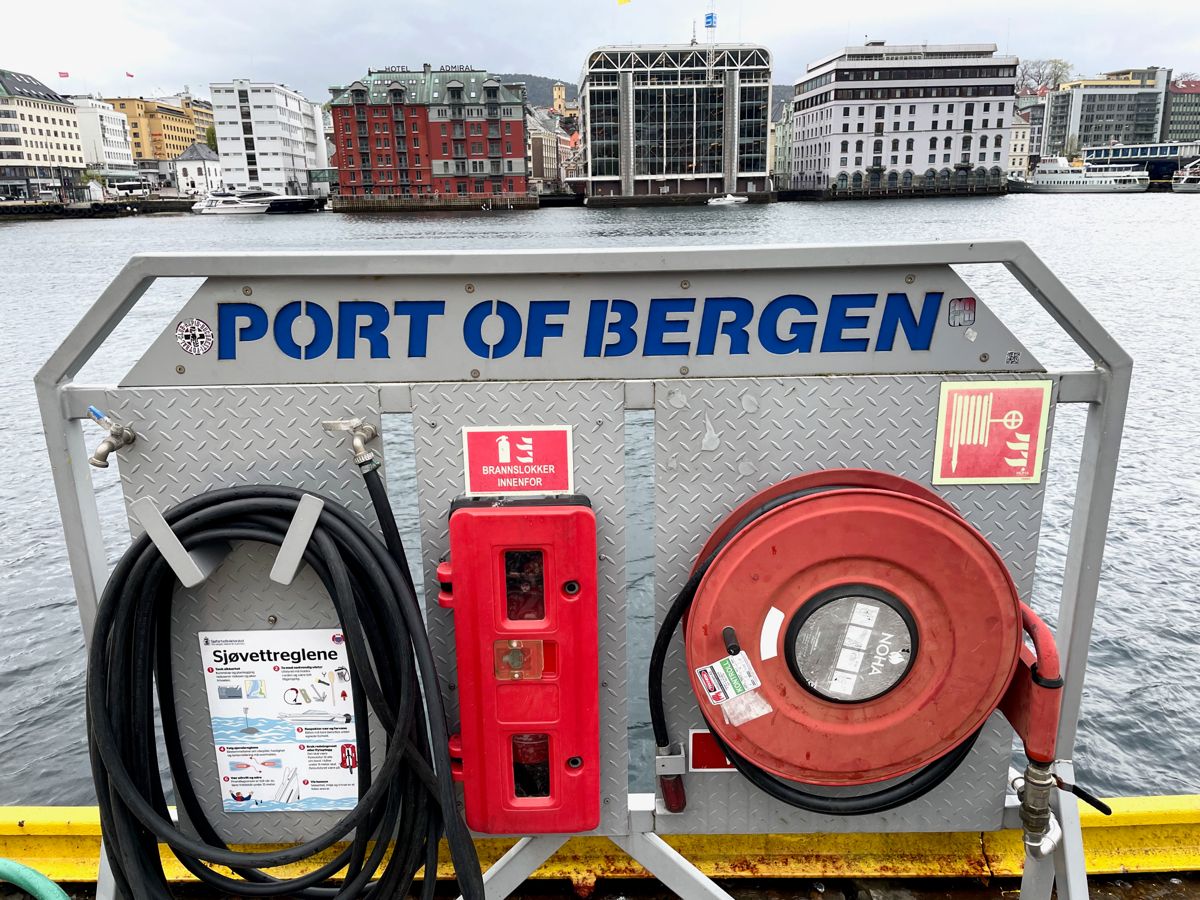 Bergen Havn AS er eksempel på et selskap av eid av kommuner. Eierne er kommunene Bergen, Øygarden, Alver, Bjørnafjorden, Askøy, Austrheim og Fedje.