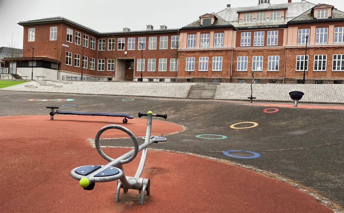 NTNU har sett på skolenes erfaringer med den nye rammeplanen for SFO. Den ble innført i 2021. Ett av målene var at SFO skulle inngå i det totale samarbeidet rundt sårbare barn. Forskerne mener det kan se ut til at barn med særskilte behov blir dårligere ivaretatt nå.