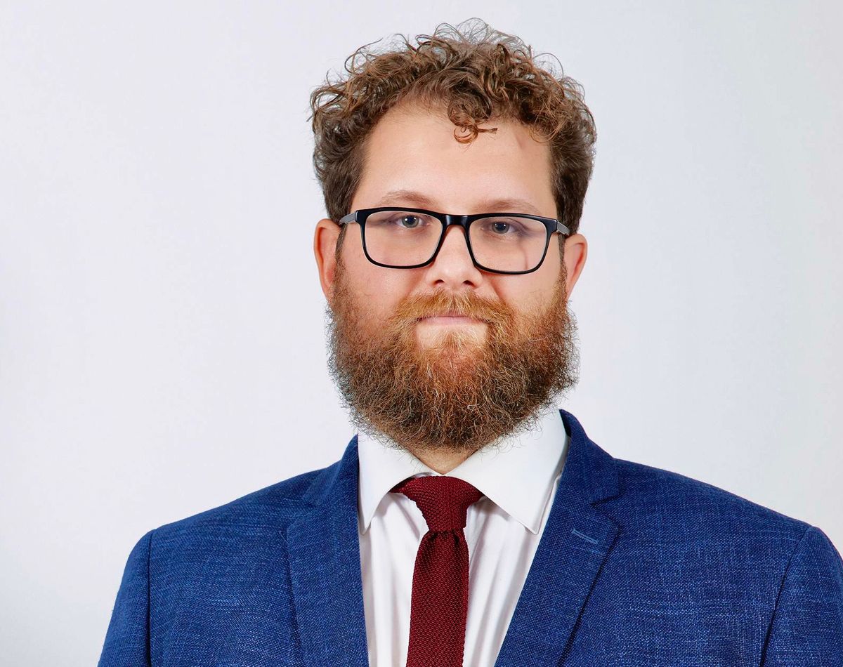 Ifølge statssekretær Karl Kristian Bekeng (Ap) i Helse- og omsorgsdepartementet er det ingen planer om å avvikle kommunal betaling for overliggere på sykehus med det første.