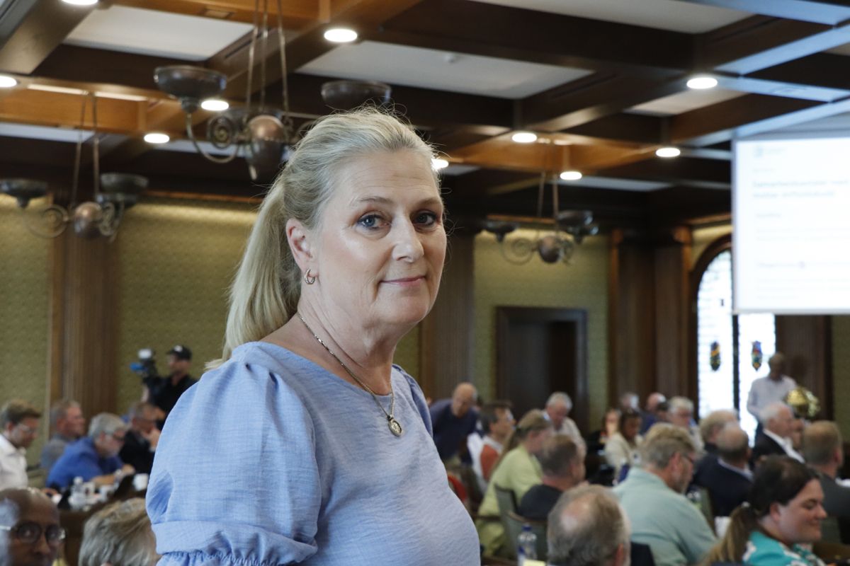 Statsforvalter Gina Lund i Agder var i bystyret i juni. 18. januar skal hun tilbake for å presentere kunnskapsgrunnlaget om konsekvenser av en deling av Kristiansand.