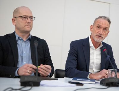 Forhandlingsleder Steffen Handal i Unio kommune og KS-direktør Tor Arne Gangsø har møttes flere ganger tidligere. Nå gjør de seg klar til årets mellomoppgjør.