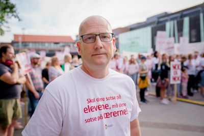 Leder i Utdanningsforbundet, Steffen Handal under streikemarkeringen på Lillestrøm torv 22. august.