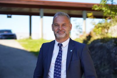 I Kinn kommune frykter ordfører Ola Teigen (Ap) at utbyttet fra Sogn og Fjordane Energi (SFE) kan forsvinne med den nye grunnrenteskatten som er foreslått.