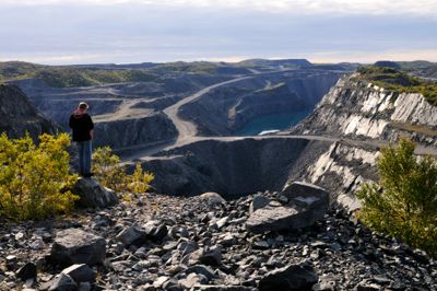 En ny minerallov er på høring med frist 1. november. Bildet viser åpent dagbrudd i gruva i Bjørnevatn i Sør-Varanger.