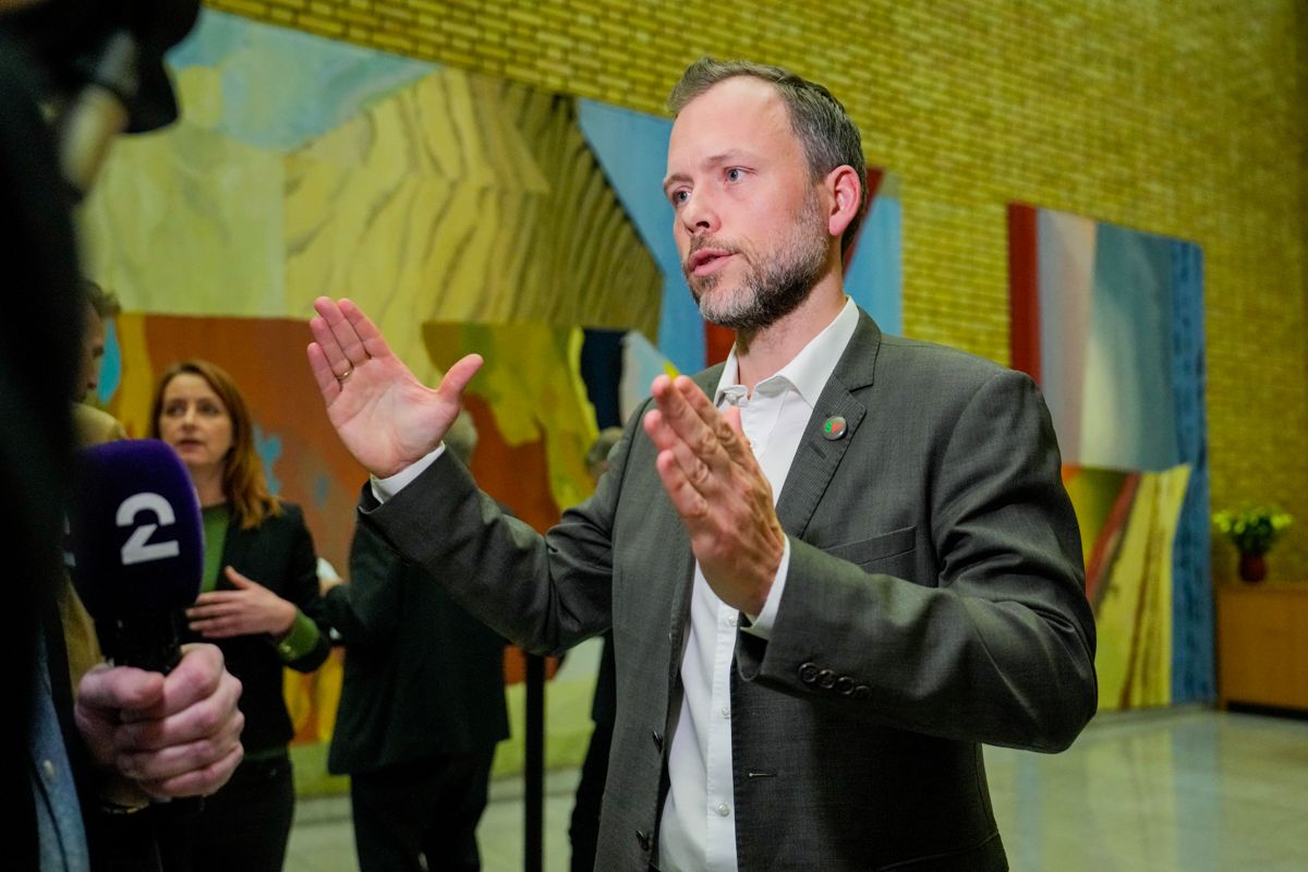 Partileder Audun Lysbakken la heller skjul på at det hadde vært tøffe forhandlinger da han budsjettavtalen med regjeringen tirsdag kveld.