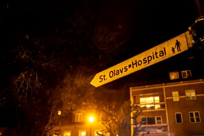 Problemene med innføringen av journalsystemet Helseplattformen ved St. Olavs hospital er en av årsakene til at Helse Midt-Norge utsetter innføringen på flere sykehus.