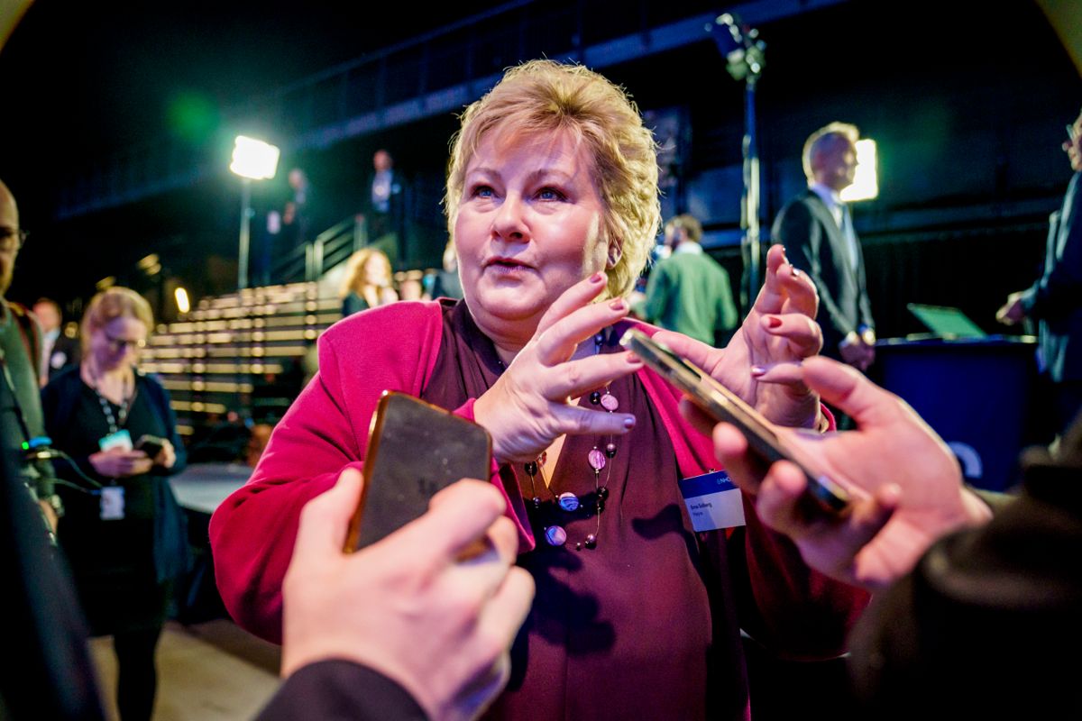 Partileder Erna Solberg (H) kan glede seg over kommunevalgmålingen i januar. Her er hun fotografert på NHOs årskonferanse i Oslo spektrum.