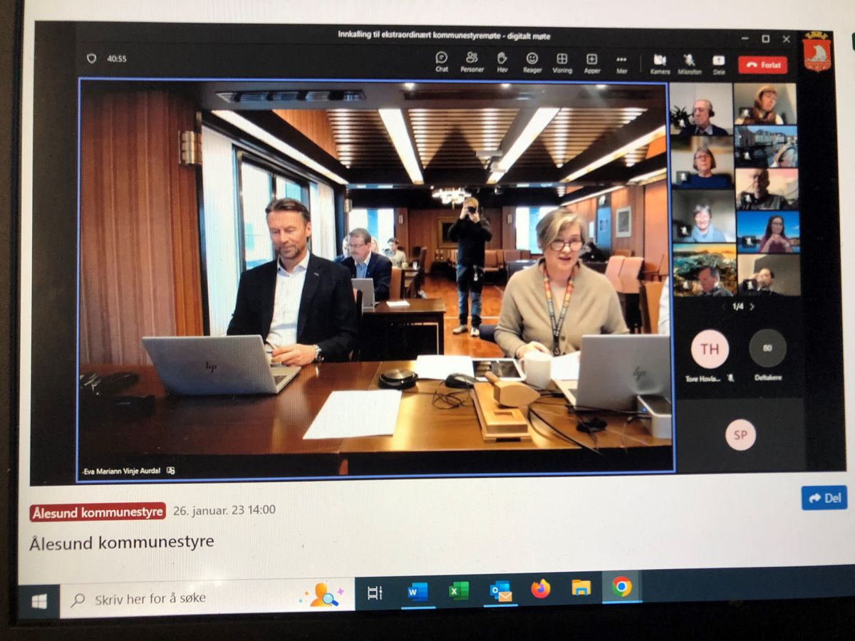 Ålesund kommunestyre hadde sitt andre ekstraordinære kommunestyremøte denne måneden.