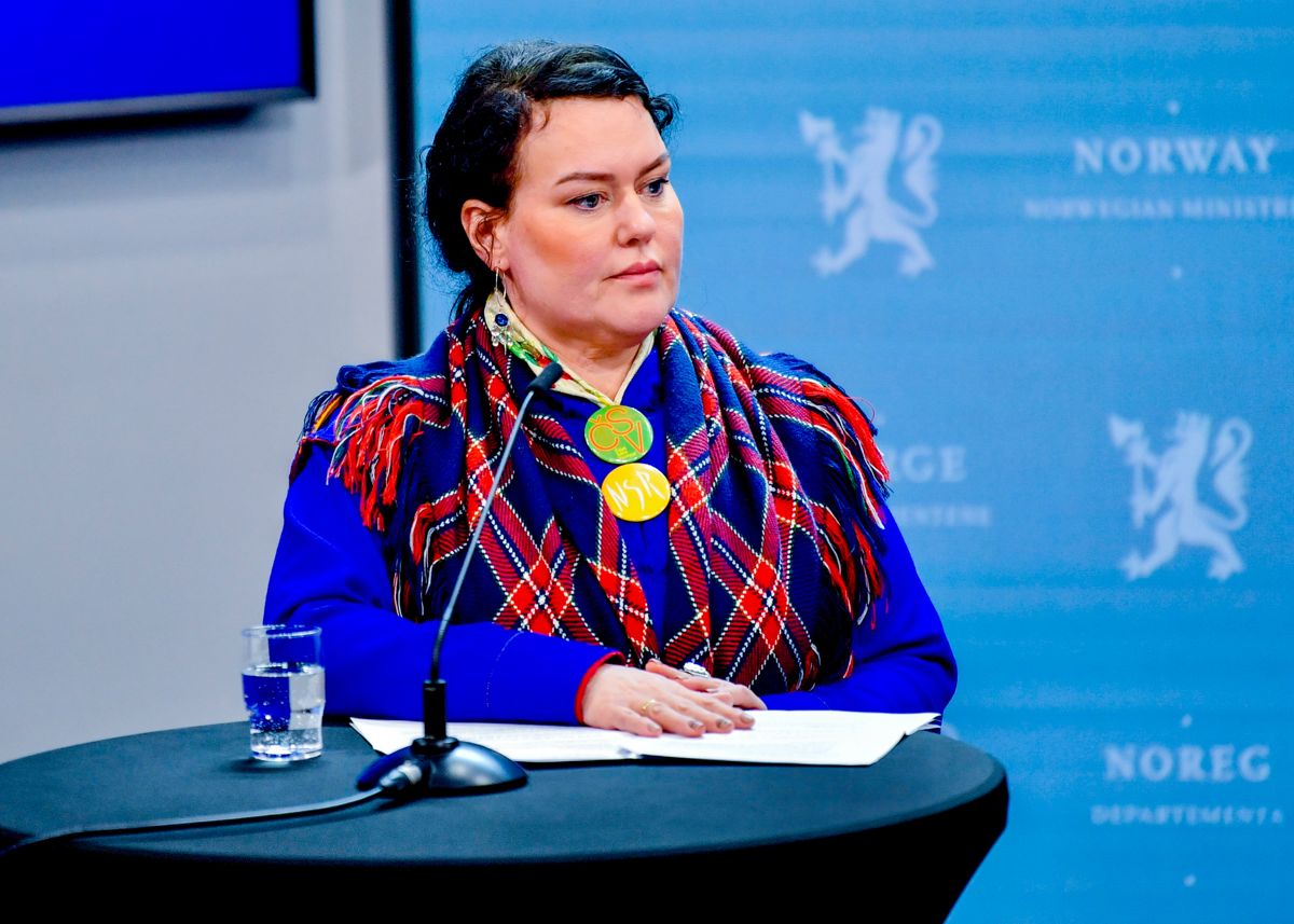 Sametingspresident Silje Karine Muotka har mottatt både hets og trusler etter demonstrasjonene mot vindturbinene på Fosen.
