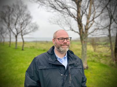 I en granskingsrapport får avgått kommunedirektør Gunnstein Flø Rasmussen i Bø kommune støtte for sin håndtering av varslingssak.