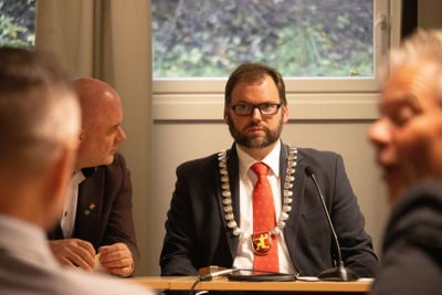 – Det snakkes mye om tillitsreform i det offentlige. Den bør også gjelde for kommunene, og de oppgavene vi er satt til sier ordfører Einar Gimse-Syrstad (Ap) i Melhus.