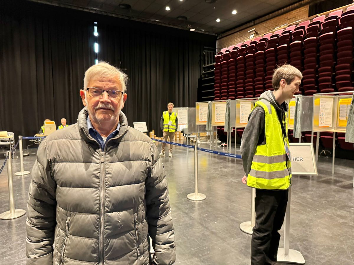 Velger Trygve Halvorsen ble motivert til å stemme en gang til av alt aksjebråket i Høyre.