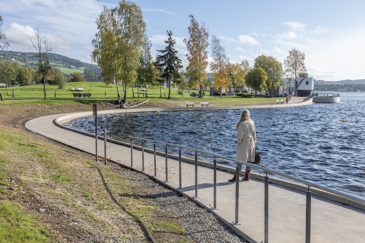 RUSLETUR: I og langs Mjøsparken finnes turveier for alle.  (Foto: Fredrik Naumann/Felix Features)