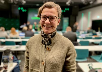 Sigrid Simensen Ilsøy (Sp) ble første kvinnelige ordfører Hol i fjor høst. Hun tror mange kvinnelige politikere tenker nøye gjennom hva de må ofre, dersom de skulle bli ordfører.