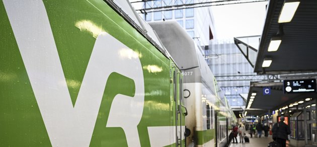 Tågtrafiken mellan Helsingfors och Åbo kommer att strula under fredagseftermiddagen.