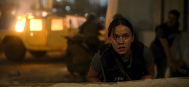 Cailee Spaeny spelar krigsfotografen Jessie i Civil war.