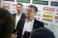 Jukka Jalonen var stolt över sitt lag men förbannad på domarna efter matchen mot Sverige.