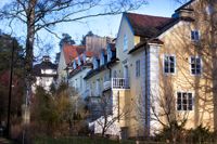 Den lilla begravningsplatsen finns på Brändö. Högsta förvaltningsdomstolen har nu slagit fast att det är tillåtet att prioritera vilka som får gravplats enligt var de bor eller vilken församling de hör till.