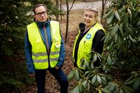 Ari Ruotsalainen och Tia Laurmaa från Frivilliga räddningstjänsten har fått uppleva mycket under åren som de varit aktiva medlemmar.