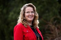Läraren och författaren Annika Gustafsson-Flincks har nyligen kommit ut med sin andra bok.