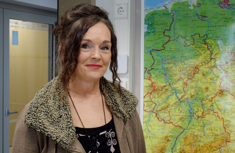 Läraren Erika Helling som undervisar klass 7B i svenska och litteratur.