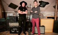 Stig Udd (t.v.) och Mathias Löfstedt är på plats i form av att Mr.Merlin & Matt Schreck.