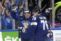 Får Sakari Manninen och Jere Sallinen fortsätta jubla då Finland och Slovakien möts i VM-kvartsfinal på torsdag?