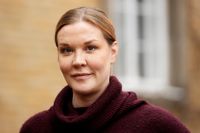 Författaren Johanna Holmström. Norr-Sarvlax gård. Lovisa