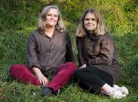 Annika Luther har skrivit en hel bok om rågen, ett sädesslag som blivit något av en nationalsymbol i Finland. Dottern Herta Donner står för illustrationerna.