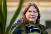 Hanna Lönnfors valdes igen till ordförande för SFP:s Nylandskrets.