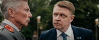 Robert Enckell och Jarkko Pajunen i Yles satiriska agentkomedi som väckt uppmärksamhet redan innan den sänts.