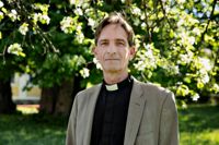 Domprost Mats Lindgård är bekymrad över att kyrkan har allt svårare att nå barn och unga via skola och dagvård.