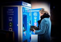 En enkelbiljett kostar 3,10 euro i AB-zonen. Samtidigt kommer ett test där du kan köpa många enkelbiljetter till ett lite billigare pris.
