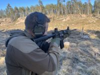 Enligt Utrikesministeriets utlåtande står föreningens verksamhet inte i strid med Ålands demilitariserade och neutraliserade status enligt konventionen från 1921.