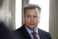 Då Finland blir Natomedlem får landet tillträde till Natos grupp för kärnvapenplanering. Medlemsländerna företräds vanligtvis av sina försvarsministrar vilket tyder på Antti Kaikkonen (C) blir den första finländaren att ta del av Natos topphemliga kärnvapenplaner.