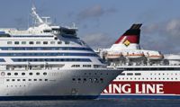 Både Viking Line och Tallink Silja har noterat att antalet ryska passagerare har ökat ombord på fartygen. 
