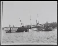 Kustavi hette tidigare Necken och var väldigt olycksdrabbat. Här har fartyget bärgats efter att det sjunkit nära Pargas 1907. Nu ligger Kustavi på bottnen strax utanför Hangö.