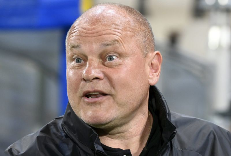 Mixu Paatelainen har inte lyckats vända HIFK:s kurs i ligan.